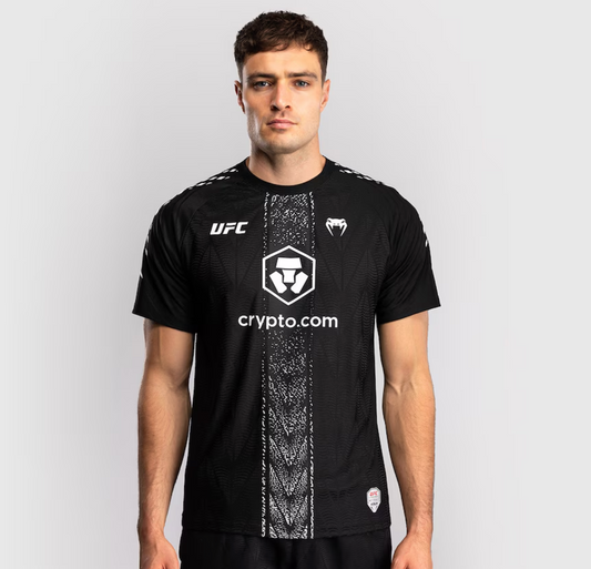 Camiseta Charles Oliveira UFC "Do Bronx" – Negra y Dorada